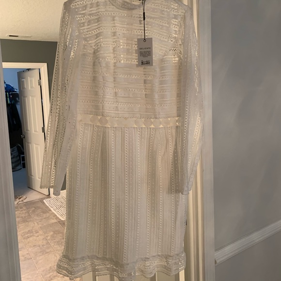 NEW w/ TAGS Bardot Vivian Splice Dress - Picture 4 of 8